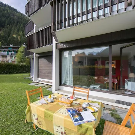 Sainte-foy-l'argentiere Sleeps 4 Chamonix