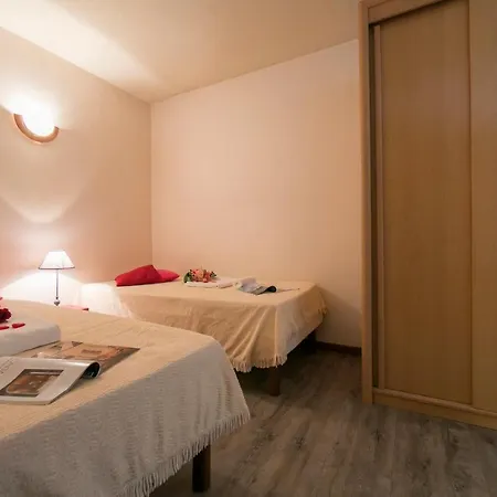 Sainte-foy-l'argentiere Sleeps 4 Апартаменти